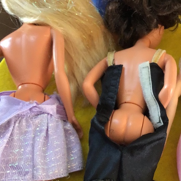 10 Barbies and Two KensThe price is right - Picture 12 of 16